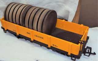 Kalamazoo Toy Train G Scale Rio Grande 1874 - 3 Hopper Car w Barrels 3