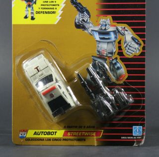 1986 Hasbro Transformers G1 Protectobot STREETWISE figure On Card 3