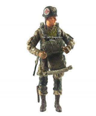 1:18 Bbi Elite Force Wwii D - Day Us Army Airborne Paratrooper Medic Figure