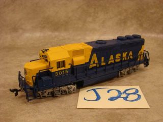 J28b Vintage Ho Scale Train Diesel Engine 3015 Alaska