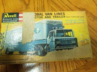 Revell Global Van Line Tractor And Trailer In Ho Scale T - 6018:98 Assembled Kit