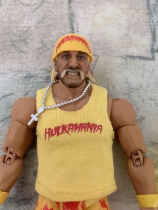 WWF WWE Storm Collectibles Hulk Hogan “Hulkamania Yellow Shirt” RSC Exclusive 2