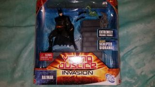 Mattel Young Justice Invasion Batman Action Figure