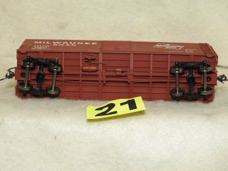 ACCURAIL HO SCALE MILWAUKEE ROAD BOXCAR READY TO RUN 3