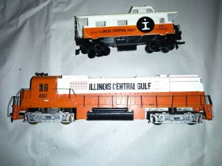 Illinois Central Gulf Model Train Engine And Kaboose By Mantua Tyco