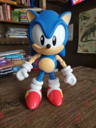 Jazwares 10 " Toys R Us Exclusive Classic Sonic The Hedgehog 20th Anniversary