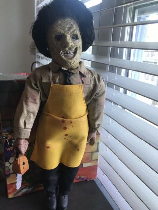 Texas Chainsaw Massacre Leatherface 18 " Doll Spencers Exclusive Horror W/sound