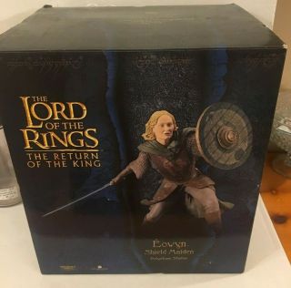 Sideshow Weta Collectibles Lord Of The Rings Eowyn Shield Maiden Statue
