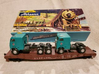 Athearn Ho Scale At&sf 50 Foot Flat Car With 2 Truck Tractors