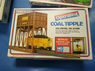 Vintage Life Like Ho Scale Operating Coal Tipple W/hopper Car W/box