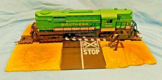 Ho Model Power 6695 Southern Alco Rs - 11 Powered Diesel Rr Crossing