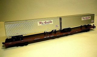 Ho Scale Santa Fe Piggyback Flat With Two 40 