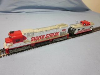 Silver Streak Diesel Loco 4301 With Caboose - Tyco Ho Scale