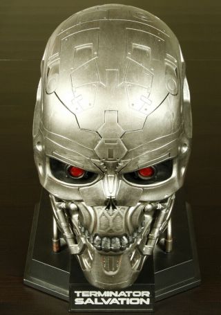 Terminator Salvation 2009 Skull Head Bust Figure 29.  6cm