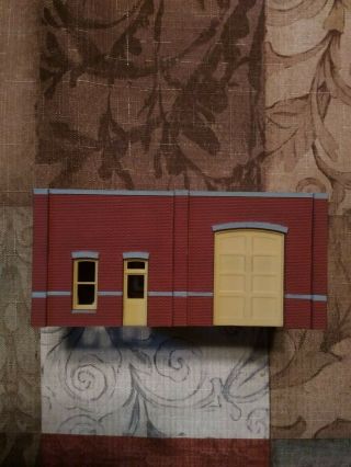 Ho Scale Dpm Office Building Custom Built,  Painted And Weathered