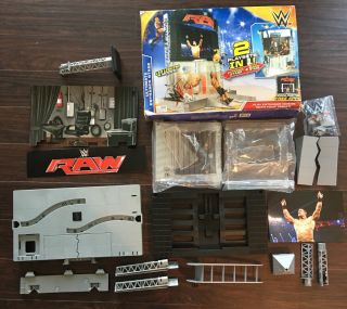 Wwe Elite Electronic Ultimate Entrance/back Stage 2 In 1 Playset With Led Lights