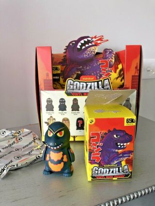 Kidrobot Godzilla King Of Monsters Vinyl 3 " Mini Figure Burning Godzilla
