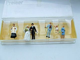 Preiser 00/ho Gauge Wedding Figures Priest Bride,  Groom,  Guests Suit Hornby Etc