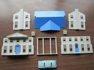 Littletown / Plasticville Colonial Mansion Complete With Gray Car & Box