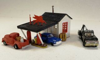 N Scale Rural Mobil Gas Station Assembled Kit With Tow Truck And Other Vehicles