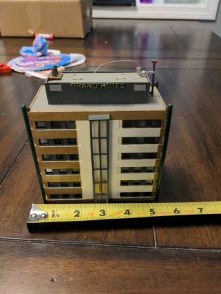 Vintage Ho Scale Model Train Building / Set Piece