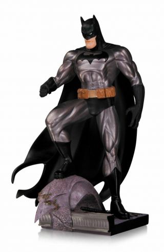 Batman Metallic Procelain Mini Statue By Jim Lee Tim Bruckner Dc Collectibles
