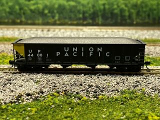 N Scale - Trainworx Union Pacific 4 - Bay Hopper W/ Load Up 44001 N2695