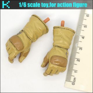 L16 - 03 1/6 Scale Action Figure Yellow Sdu Gloves Hands