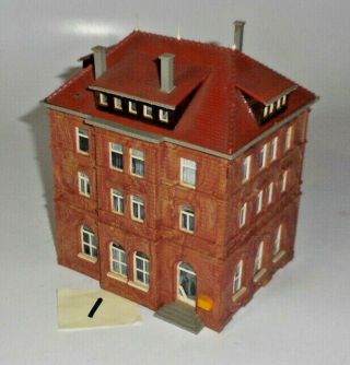 Vintage Ho Scale Assembled 4 Story Apartment Building 1