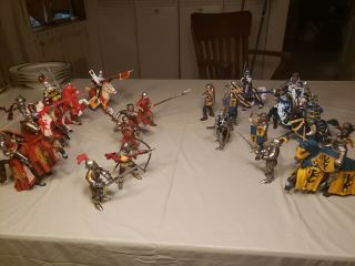 Papo And Schleich Knight Figurines - 8 Horses,  17 Knights