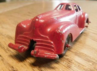 Vintage Die - Cast Manoil Red Coupe (American Flyer Flat Car Load). 2