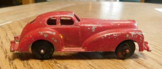 Vintage Die - Cast Manoil Red Coupe (American Flyer Flat Car Load). 3