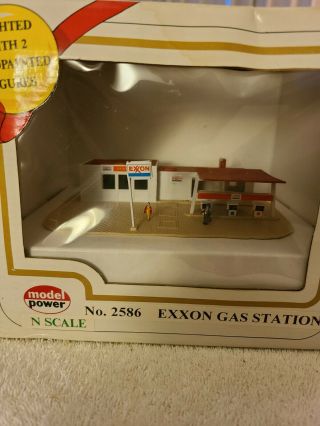 Model Power N Scale No.  2586 Exxon Gas Station