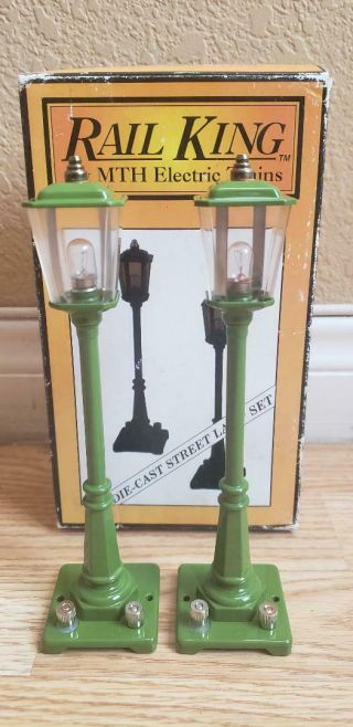 Mth Railking Mt - 1026 No 56 Green Metal Street Lamp Post Set W/ Box