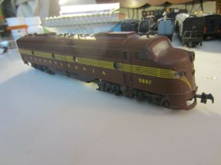H O Trains: Another Fine Running Road Diesel By Rivarossi In Pennsylvania Livery