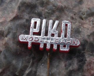 Antique Piko Modellbahn Old Timer Model Railway Train Advertising Pin Badge