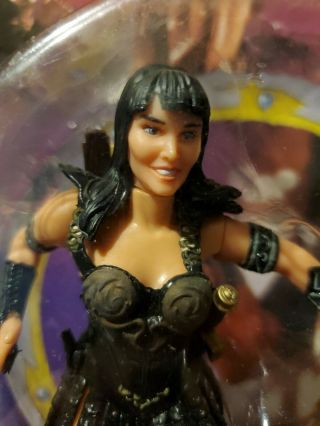 Xena Sins of the Past - Sword Drawing Action Figure Toy Biz 1998 - 3