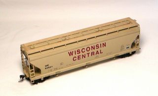Rtr Ho Accurail Acf 3 - Bay Centerflow Covered Hopper 2004 Wisconsin Central Wc