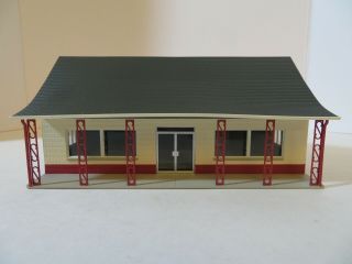 Unbranded Pecan Shoppe building for model railroad train set table setup 2