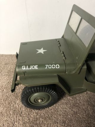 Hasbro GI JOE 7000 Green Army Jeep Battery Operated W/ Two 12” GI Joes (Joe 22) 2