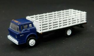 N Scale Athearn (10062) Ford C - Series Blue Cab Truck W/ White Stake Body