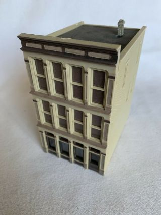 Dpm 1st National Bank Kit (built As A Book Store) Assembled Ho Scale