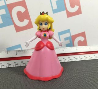 Jakks Mario 2 " 2.  5 Inch World Of Nintendo Series Princess Peach Figure