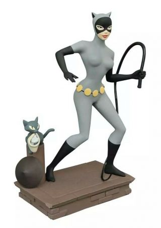Femme Fatales Batman: The Animated Series Catwoman 9 " Pvc Statue Figure As