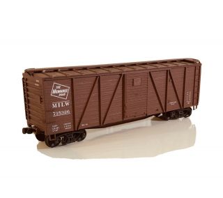Accurail Ho Scale Milwaukee Road Milw 40’ 6 - Panel Wood Box Car