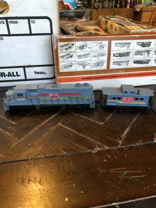 Ho Scale Life - Like Scl/ln 6034 Family Lines System Locomotive And Caboose