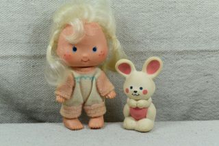 Apricot With Hopsalot Bunny Vintage 1980s Kenner Strawberry Shortcake Doll