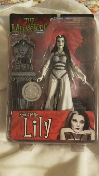Diamond Select 2011 Lily Munster Toys R Us Exclusive Action Figure