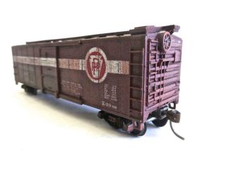 Vintage HO Walthers PRR Merchandise Service Boxcar Built & Weathered 3