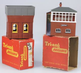 Triang Oo / Ho Gauge Water Tower & Signal Box,  Made In England,  1960s